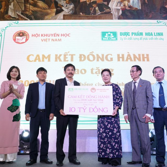 Dạ Hương cam kết tài trợ 10 tỷ đồng hỗ trợ nữ sinh Y Dược