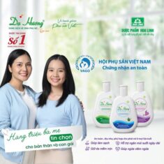 Dung dịch vệ sinh phụ nữ Dạ Hương là sự kết hợp của các thành phần tự nhiên và dưỡng chất - tuyệt đối an toàn để chăm sóc sức khoẻ vùng kín của chị em hằng ngày.